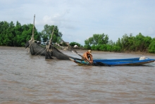 Mountain crab harvesting in Cu Lao Cham