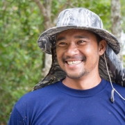 A fisherman who spotted the otter 