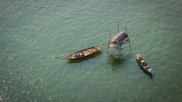 Waiting for fish 