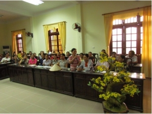 Women participate in the consultation on the pilot policy