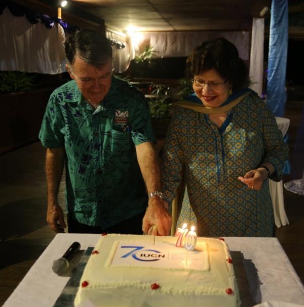 RD Asia and former IUCN Oceania Councillor cut the anniversary cake
