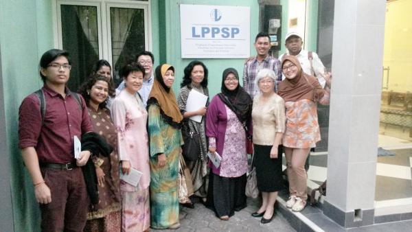 Indra Kertati with a delegation from Malaysia at the LPPSP office for a discussi